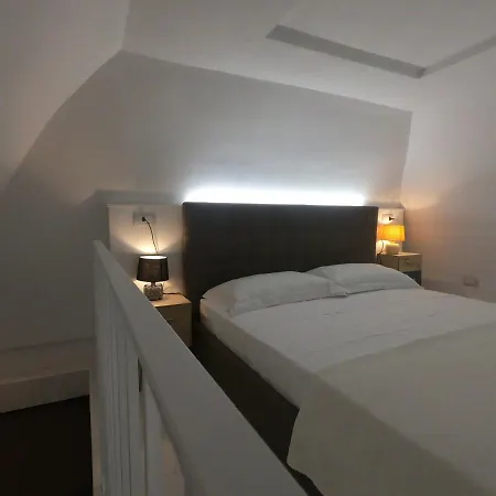 Atropo 114 Polignano a Mare